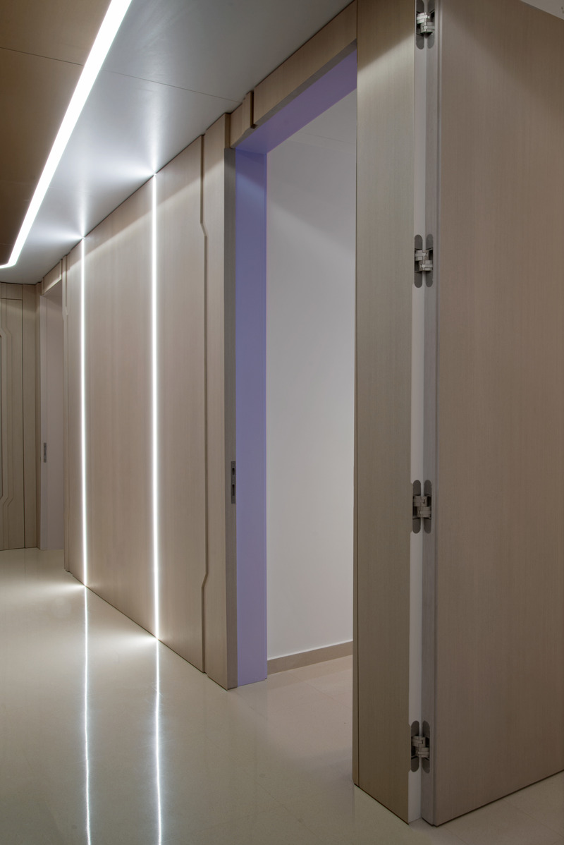 Dossier de presse | 3917-04 - Communiqué de presse | Casa K Residential Project - Wael Farran studio - Design d’intérieur résidentiel - Bedroom's Corridor - Crédit photo : Wael Khoury Photography