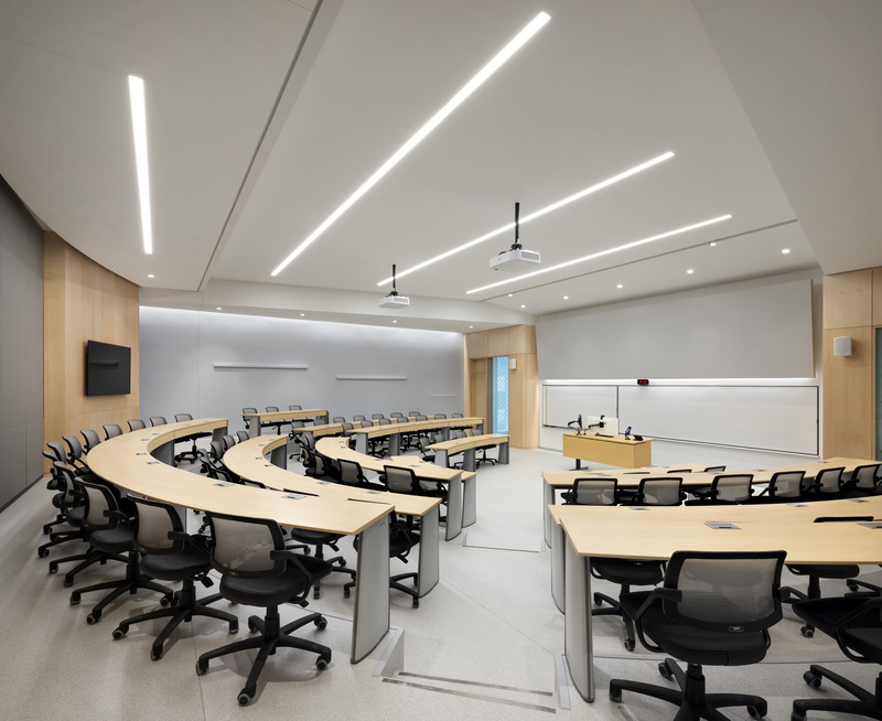Press kit | 952-35 - Press release | HEC Montréal’s Hélène Desmarais Building: A Contemporary Face for an Historic Institution - Provencher_Roy - Institutional Architecture - Photo credit: Ema Peter