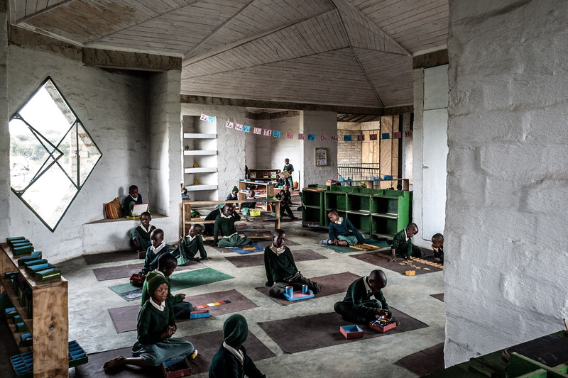 Dossier de presse | 4709-07 - Communiqué de presse | Dezeen Awards 2024 Launches to Find the World's Best Buildings, Interiors and Design - Dezeen - Concours -   <p>Architecture project of the year 2023</p><p>Education project	</p><p>Simba Vision Montessori School by Architectural Pioneering Consultants</p>   - Crédit photo :  Nadia Christ 