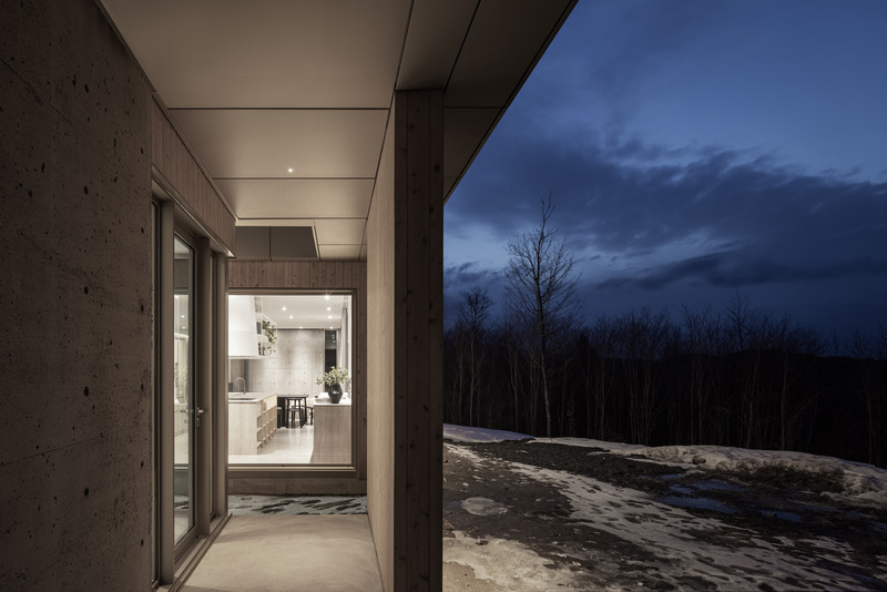 Press kit | 5174-05 - Press release | Harmonious Fusion with Nature: 46N74O Alt. 280, the Latest Residential Project From blanchette archi.design - blanchette archi.design - Residential Architecture - Photo credit: Welldone.archi