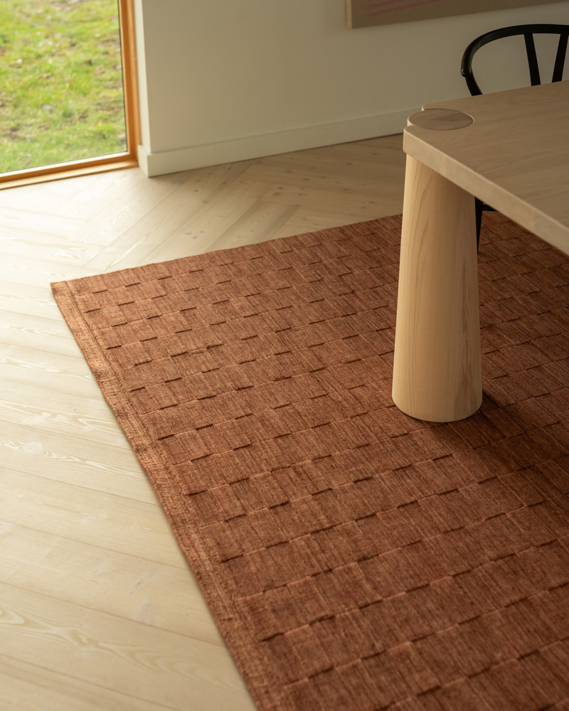 Press kit | 7531-01 - Press release | Celebrating Craftsmanship in Their Latest Rug Collection at ICFF 2024 - Mark Krebs - Product - Tile Rug in Sumac  - Photo credit: Thom Fougere