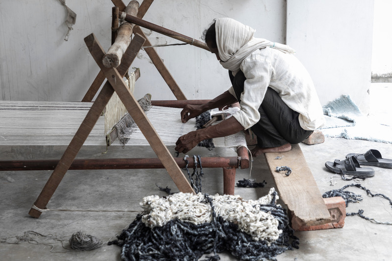 Press kit | 7531-01 - Press release | Celebrating Craftsmanship in Their Latest Rug Collection at ICFF 2024 - Mark Krebs - Product -  Rug weaving - Hand Loom - India - Photo credit: Nivedita Gupta 