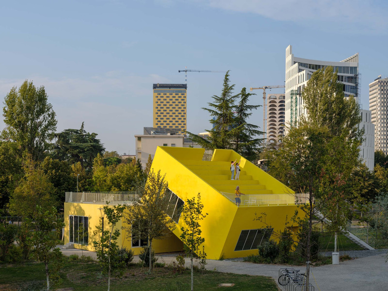 Dossier de presse | 1071-23 - Communiqué de presse | Finalists Announced for 12th Annual A+Awards in Architecture - Architizer - Architecture résidentielle -  The Pyramid of Tirana by MVRDV (Finalist, Architecture + Adaptive Reuse)  - Crédit photo : Ossip van Duivanbode
