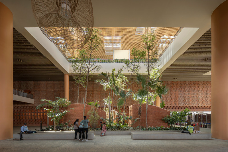Dossier de presse | 1071-23 - Communiqué de presse | Finalists Announced for 12th Annual A+Awards in Architecture - Architizer - Architecture résidentielle - Kempegowda International Airport, Bengaluru - Terminal 2 by Skidmore, Owings &amp; Merrill (Finalist, Sustainable Transportation Project) - Crédit photo : Studio Recall