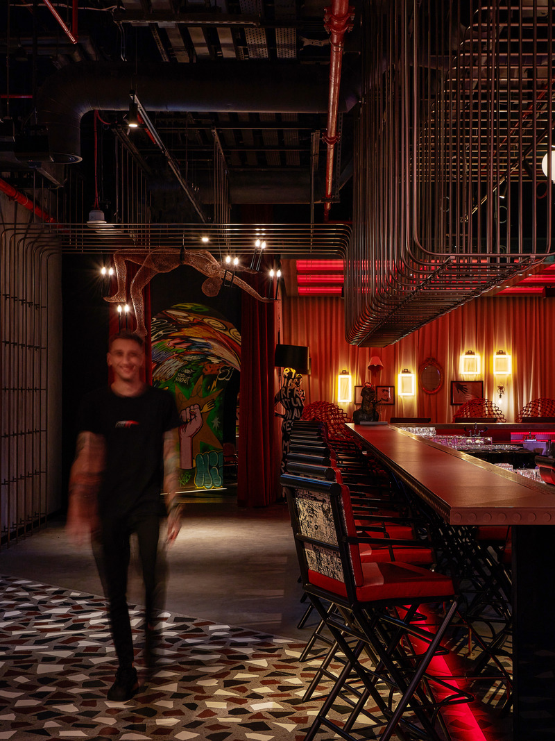Press kit | 7534-01 - Press release | Street XO Dubai: A Journey Beyond the Plate - LW Design - Commercial Interior Design - Bar at Street XO for Chef Dabiz Muñoz - Photo credit: Ingrid Rasmussen