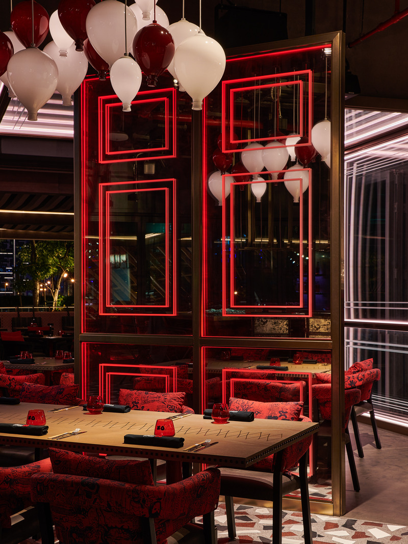 Press kit | 7534-01 - Press release | Street XO Dubai: A Journey Beyond the Plate - LW Design - Commercial Interior Design - Dining area at Street XO for Chef Dabiz Muñoz - Photo credit: Ingrid Rasmussen