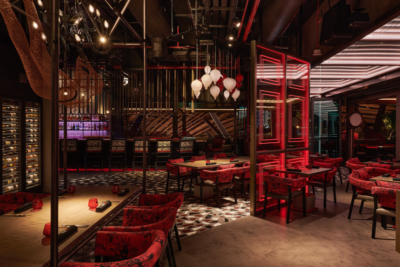 Press kit | 7534-01 - Press release | Street XO Dubai: A Journey Beyond the Plate - LW Design - Commercial Interior Design - Dining area at Street XO for Chef Dabiz Muñoz - Photo credit: Ingrid Rasmussen