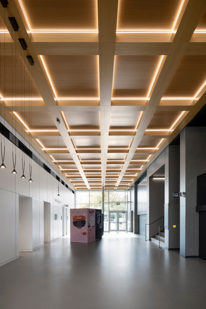 Press kit | 1317-27 - Press release | Expansion of the T-A-St-Germain Library: A Contemporary Showcase for Culture and the Environment - ACDF Architecture - Institutional Architecture - Photo credit: Adrien Williams
