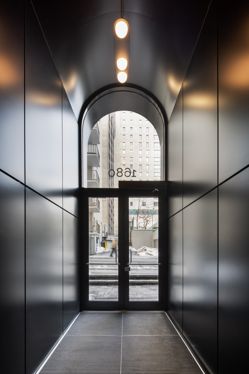 Press kit | 1317-20 - Press release | LINK: Distinctive, Responsible, and Contributive Architecture Paying Tribute to a Community's Historical and Collective Memory - ACDF Architecture - Residential Architecture - Photo credit: Adrien Williams
