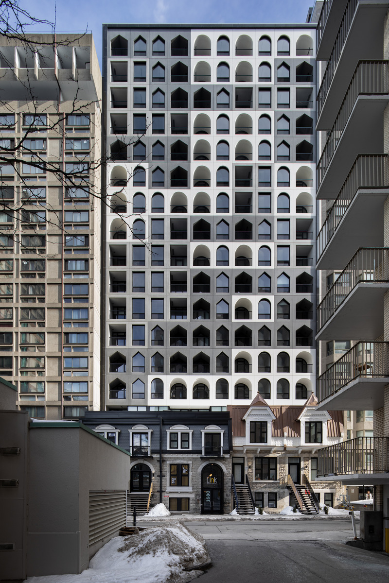 Press kit | 1317-20 - Press release | LINK: Distinctive, Responsible, and Contributive Architecture Paying Tribute to a Community's Historical and Collective Memory - ACDF Architecture - Residential Architecture - Photo credit: Adrien Williams
