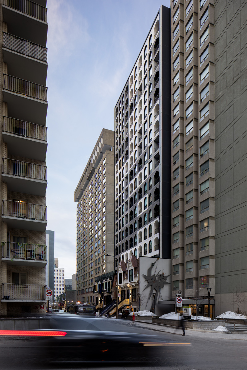 Press kit | 1317-20 - Press release | LINK: Distinctive, Responsible, and Contributive Architecture Paying Tribute to a Community's Historical and Collective Memory - ACDF Architecture - Residential Architecture - Photo credit: Adrien Williams