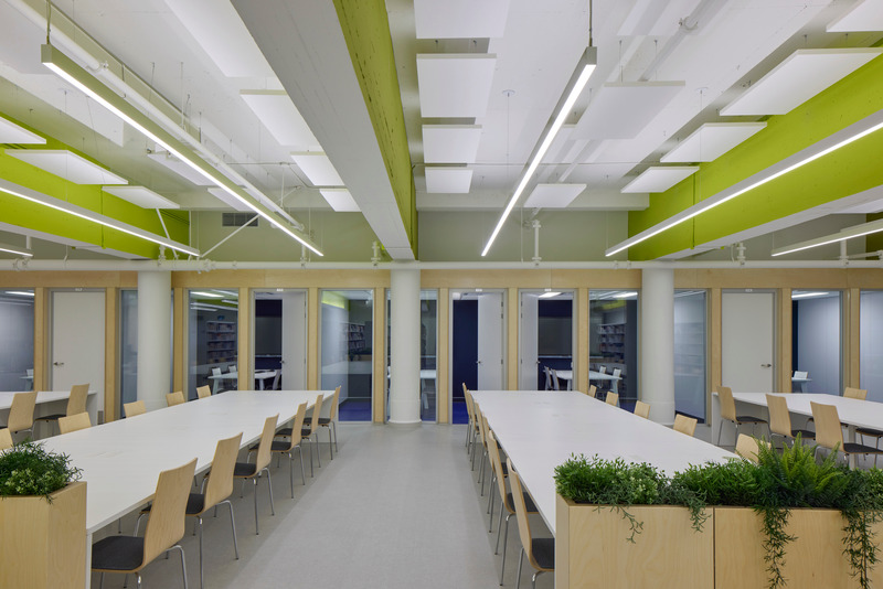 Press kit | 1440-01 - Press release | Renovation of the Saint-Jean-sur-Richelieu College library - Archi- - Institutional Architecture - Study area - Photo credit: James Brittain