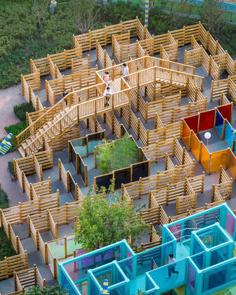 Dossier de presse | 5086-02 - Communiqué de presse | Esthétique sportive pour le paysage urbain - Ballistic Architecture Machine (BAM) - Architecture de paysage - Parc sportif Tianjin 4A, labyrinthe en bois - Crédit photo : Wu Qingshan