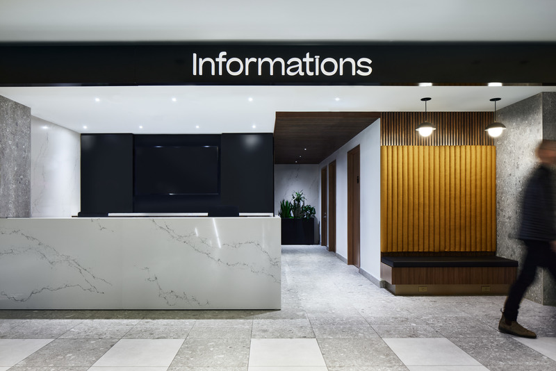 Dossier de presse | 1195-04 - Communiqué de presse | VAD renforce son équipe de direction avec la nomination de deux nouvelles associées - VAD Designers d'espaces - Design d’intérieur commercial - Service à la clientèle à Place Ville Marie, Montréal - Crédit photo :  Phil Bernard 