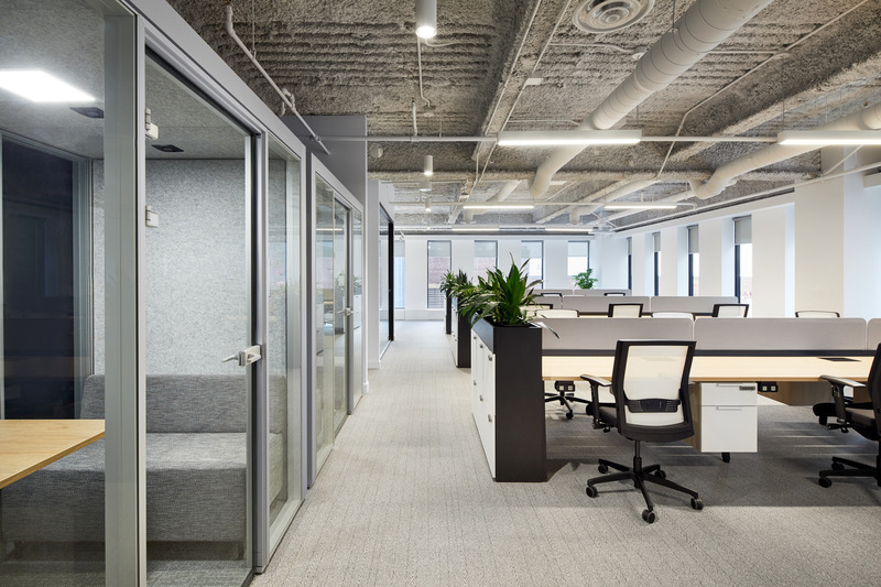 Dossier de presse | 1195-04 - Communiqué de presse | VAD renforce son équipe de direction avec la nomination de deux nouvelles associées - VAD Designers d'espaces - Design d’intérieur commercial - Station FinTech Montréal, Montréal - Crédit photo :  Phil Bernard 