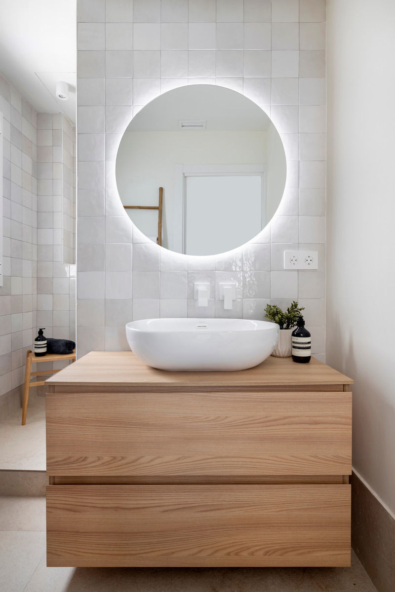 Dossier de presse | 7539-01 - Communiqué de presse | Un penthouse barcelonais rénové par Brakara Studio - Brakara Studio - Design d’intérieur résidentiel - Crédit photo : Jordi Folch