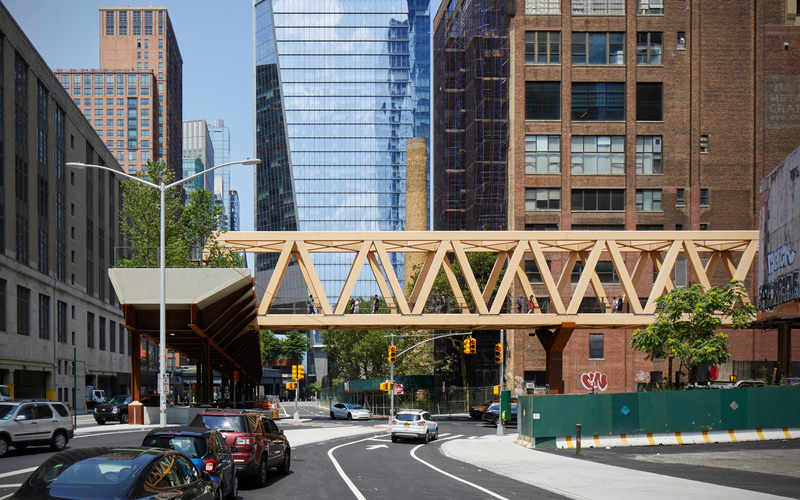 Press kit | 1071-25 - Press release | The World’s Best Architecture 2024 Announced - Architizer - Residential Architecture - High Line – Moynihan Connector by Field Operations - Photo credit: Lucas Blair Simpson copyright SOM