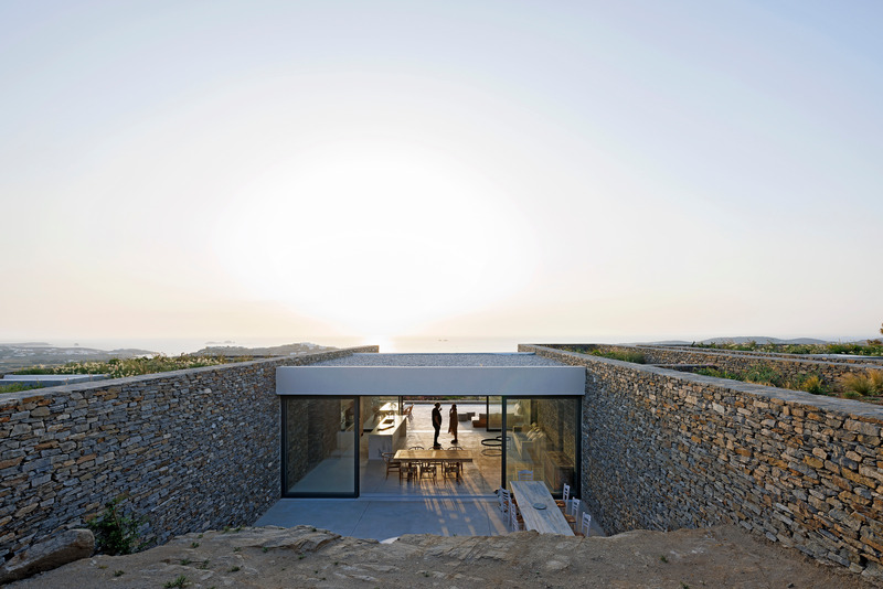 Press kit | 1071-25 - Press release | The World’s Best Architecture 2024 Announced - Architizer - Residential Architecture - Petra by React Architects - Photo credit: Panagiotis Voumvakis