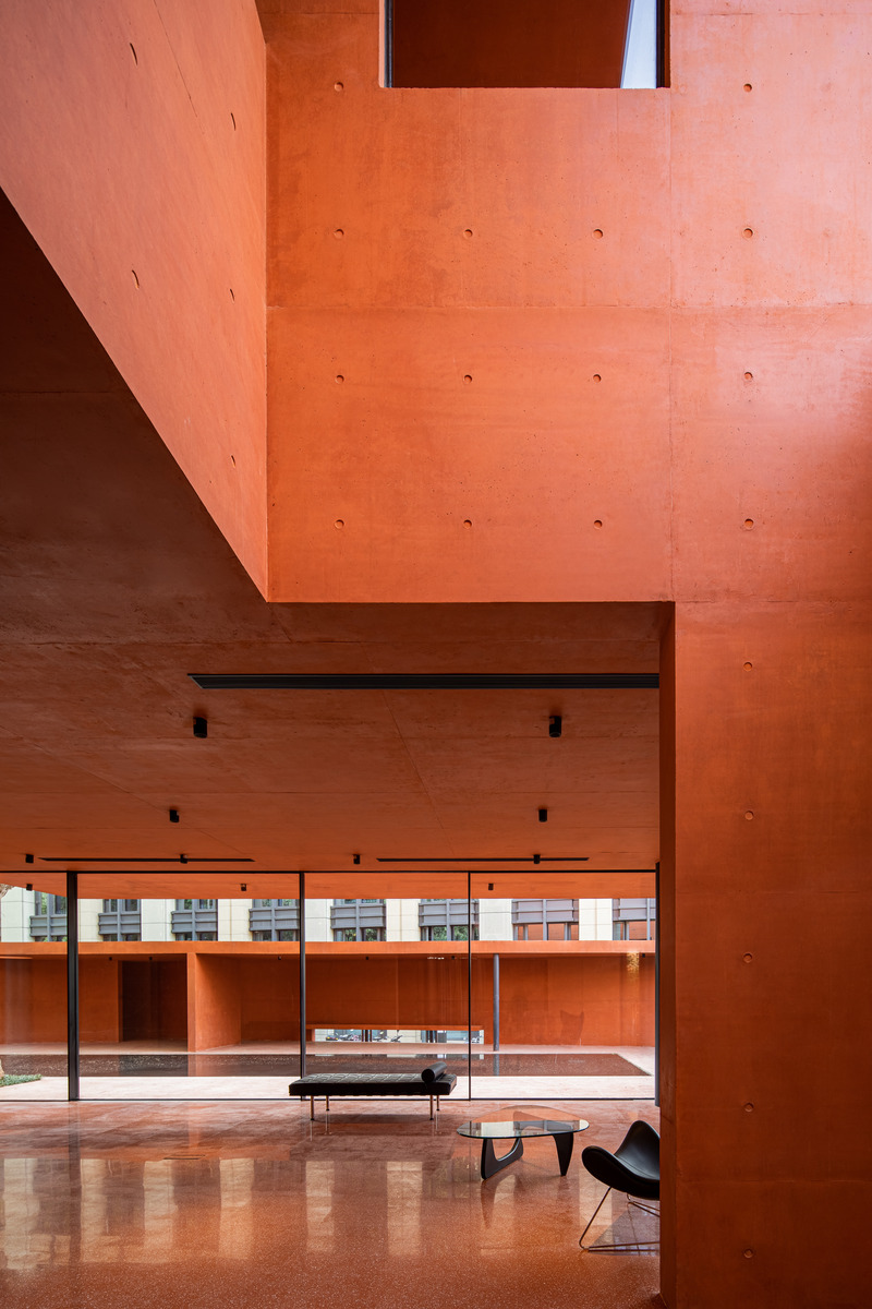 Press kit | 1071-25 - Press release | The World’s Best Architecture 2024 Announced - Architizer - Residential Architecture - Red Box by Mix Architecture - Photo credit: Xiaobin LV
