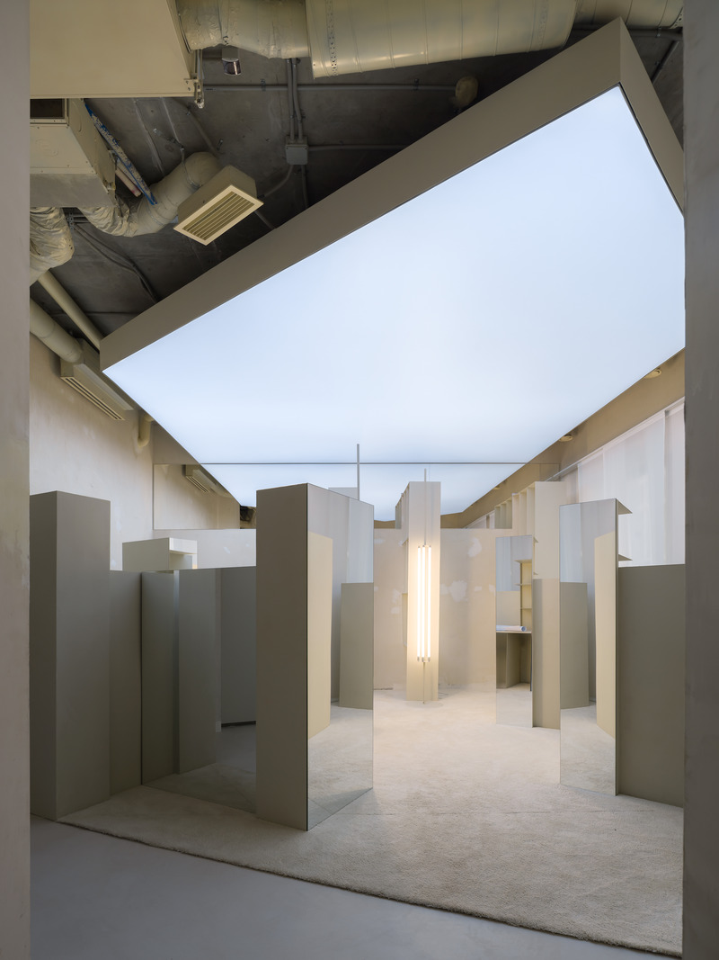 Dossier de presse | 2247-11 - Communiqué de presse | SLAVA 2024: Maxim Kashin Continues his New Direction in Interior Design, Rooted in the Principles of Suprematism - Maxim Kashin Architects - Design d’intérieur commercial - Crédit photo : Dmitry Chebanenko