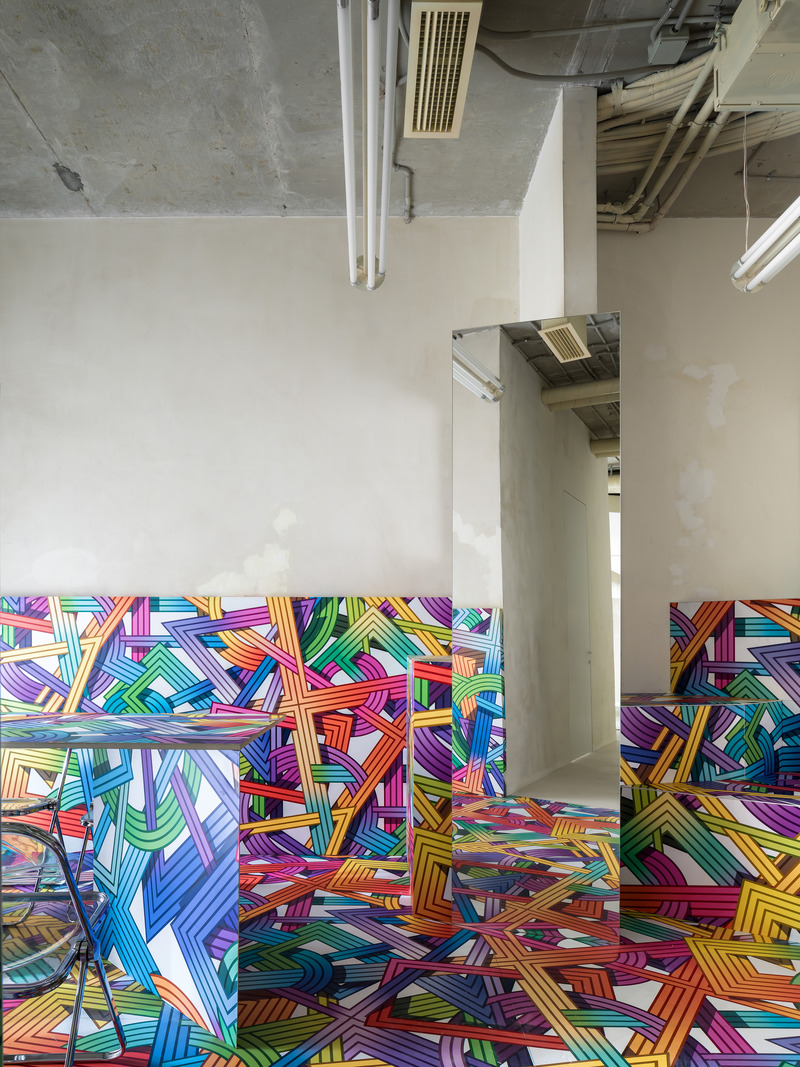 Dossier de presse | 2247-11 - Communiqué de presse | SLAVA 2024: Maxim Kashin Continues his New Direction in Interior Design, Rooted in the Principles of Suprematism - Maxim Kashin Architects - Design d’intérieur commercial - Crédit photo : Dmitry Chebanenko