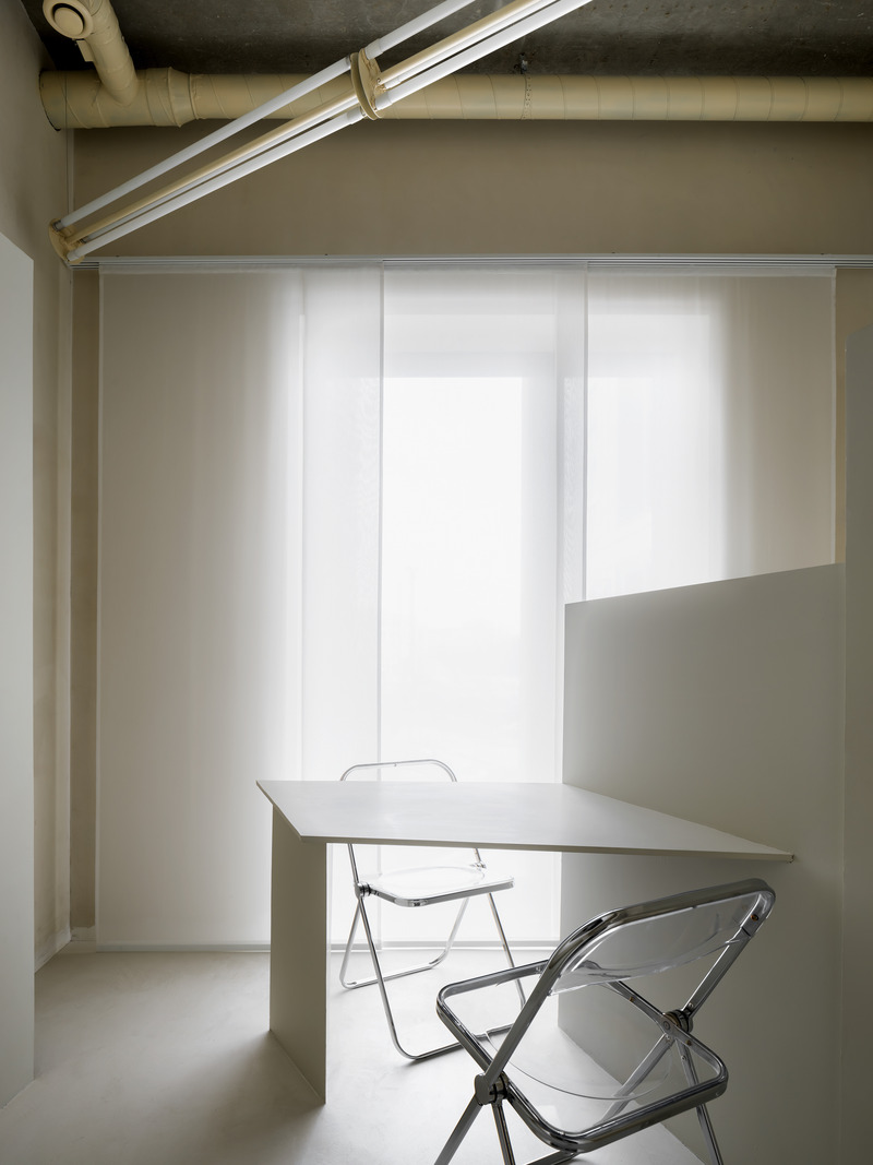 Dossier de presse | 2247-11 - Communiqué de presse | SLAVA 2024: Maxim Kashin Continues his New Direction in Interior Design, Rooted in the Principles of Suprematism - Maxim Kashin Architects - Design d’intérieur commercial - Crédit photo : Dmitry Chebanenko