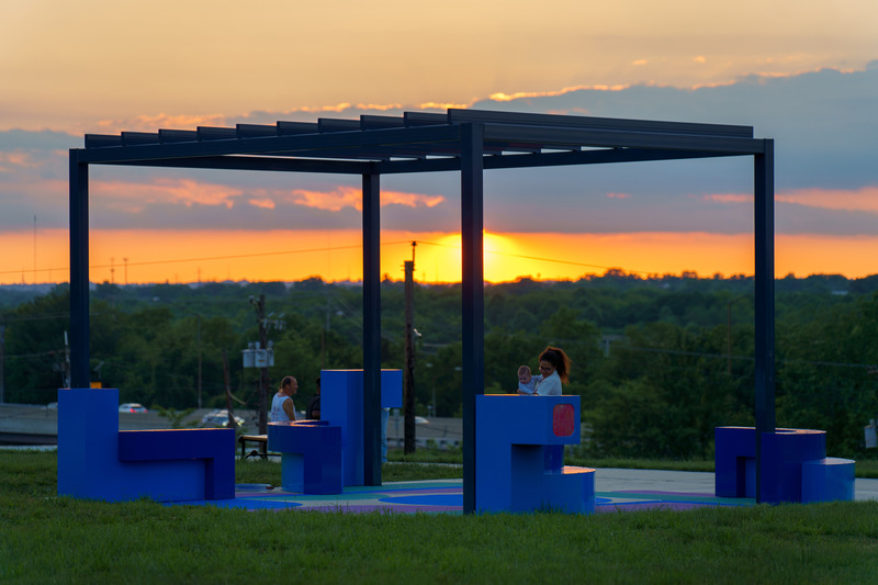 Dossier de presse | 5595-09 - Communiqué de presse | A New Community-Designed Space Evokes Hopeful Conversation in the Brooklyn Neighborhood of South Baltimore - The Urban Conga - Design urbain - Crédit photo : Bonnie Newman
