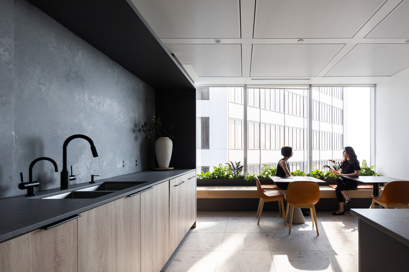Press kit | 5571-03 - Press release | Vancouver's Newest Office in Top Tier Tower: Sandstorm HQ - Edit Studios Inc. - Commercial Interior Design - Cafe - Photo credit: Brett Ryan