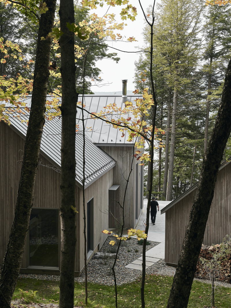 Dossier de presse | 5891-04 - Communiqué de presse | De la Descente - Matière Première Architecture - Architecture résidentielle - Crédit photo : Maxime Brouillet