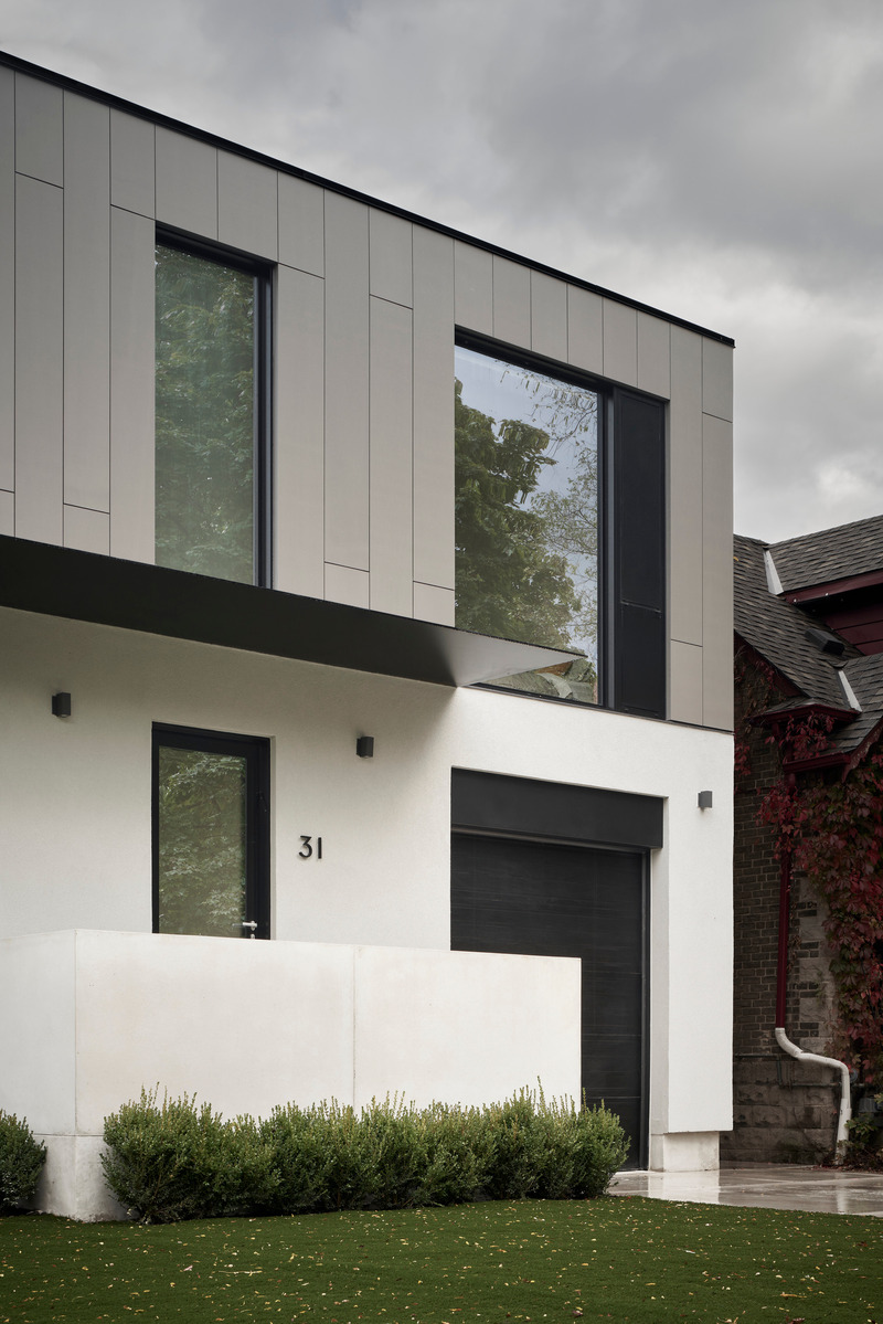 Dossier de presse | 2744-09 - Communiqué de presse | Eglington W House - StudioAC - Architecture résidentielle - Exterior - Entry  - Crédit photo : DoubleSpace Photography