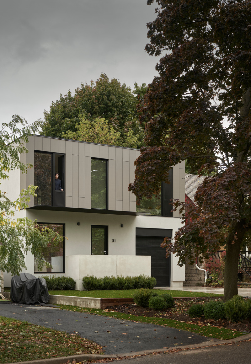 Dossier de presse | 2744-09 - Communiqué de presse | Eglington W House - StudioAC - Architecture résidentielle - Exterior - Front  - Crédit photo : DoubleSpace Photography