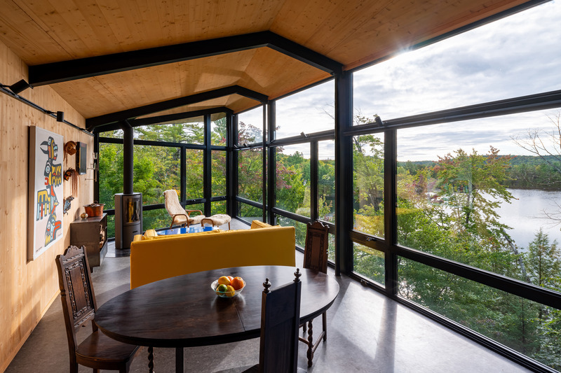 Dossier de presse | 6243-01 - Communiqué de presse | m.o.r.e. CLT Cabin - Kariouk Architects - Architecture résidentielle - Crédit photo : Scott Norsworthy