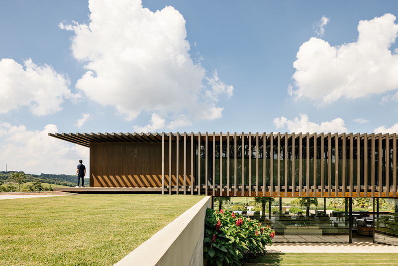 Dossier de presse | 7563-01 - Communiqué de presse | Valencia House - Padovani Arquitetos - Architecture résidentielle - Crédit photo : Fran Parente 