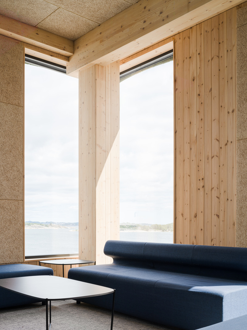 Dossier de presse | 6340-02 - Communiqué de presse | LUMBER 4 Wins the Award for the "Best Office Building of the Year" in the Medium-Sized Category at the Architizer A+Awards - Oslotre AS - Architecture commerciale - Crédit photo : Kyrre Sundal