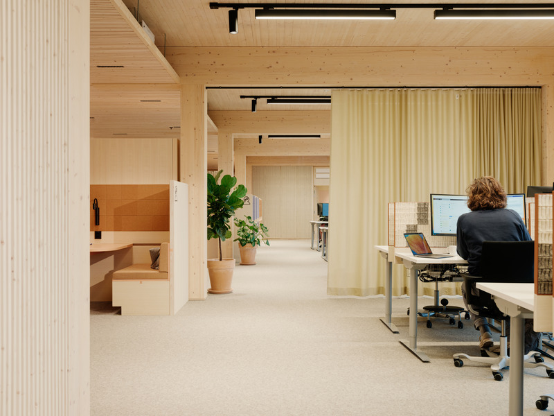 Dossier de presse | 6340-01 - Communiqué de presse | HasleTre Wins the Prestigious "World's Most Sustainable Commercial Building 2024" at the Architizer A+Awards - Oslotre AS - Architecture commerciale - Crédit photo : Einar Aslaksen