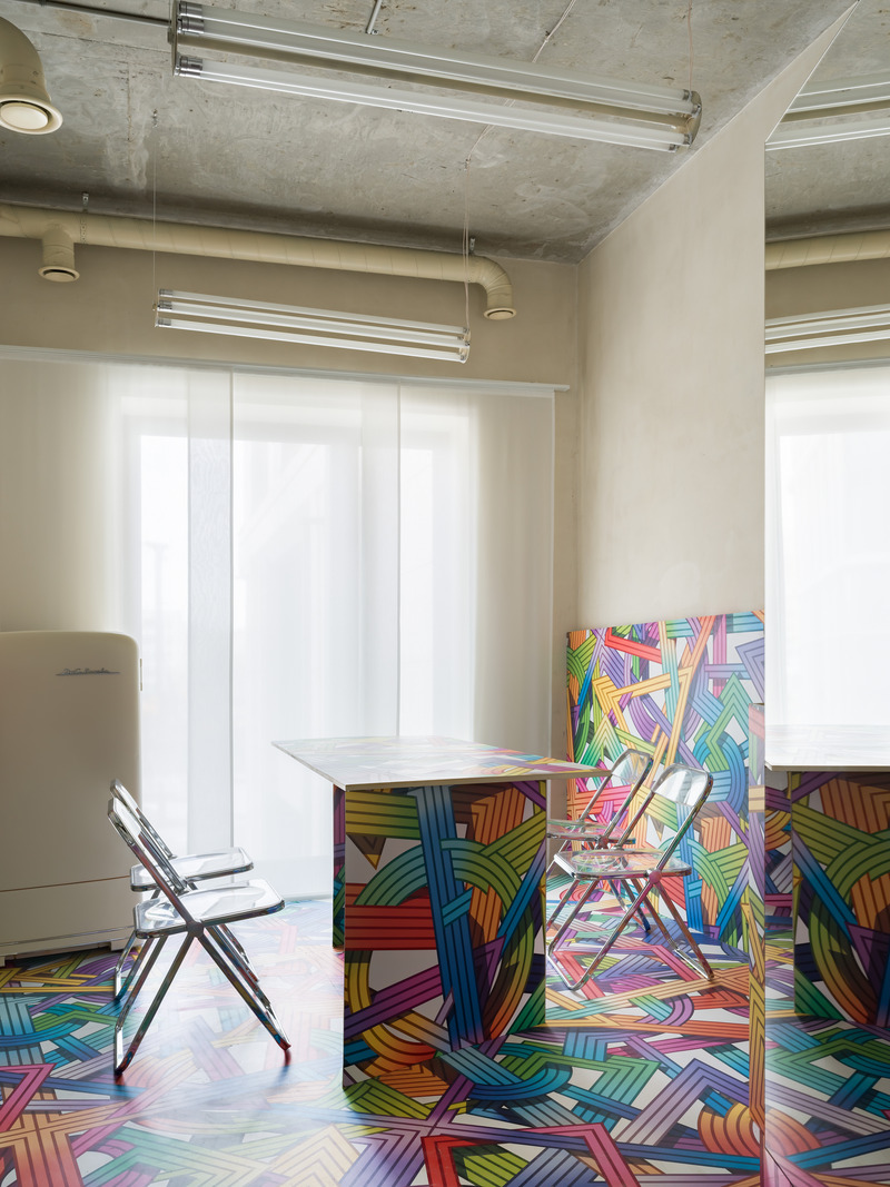 Dossier de presse | 2247-11 - Communiqué de presse | SLAVA 2024: Maxim Kashin Continues his New Direction in Interior Design, Rooted in the Principles of Suprematism - Maxim Kashin Architects - Design d’intérieur commercial - Crédit photo : Dmitry Chebanenko