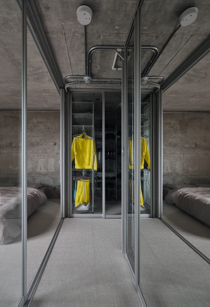 Press kit | 1010-20 - Press release | BRUJcabinet de curiosités - Studio Jean Verville architectes - Residential Architecture - Photo credit: Maxime Brouillet
