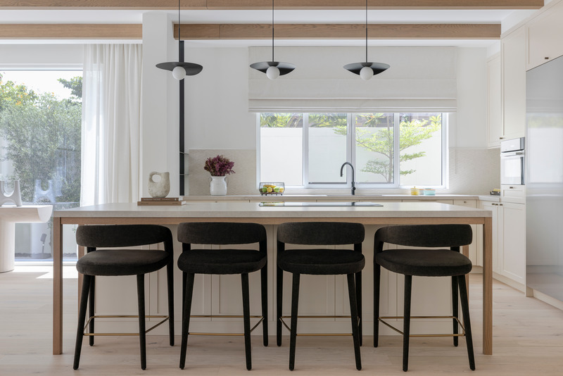 Press kit | 7534-02 - Press release | Modern Farmhouse Retreat at Jumeirah Golf Estates - GroundedDesign - Commercial Interior Design - Kitchen Area at Golf Estate Views Villa by GroundedDesign - Photo credit: Kelly Tooze