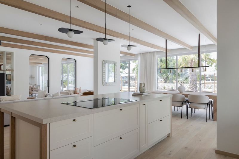 Press kit | 7534-02 - Press release | Modern Farmhouse Retreat at Jumeirah Golf Estates - GroundedDesign - Commercial Interior Design - Kitchen Area at Golf Estate Views Villa by GroundedDesign - Photo credit: Kelly Tooze