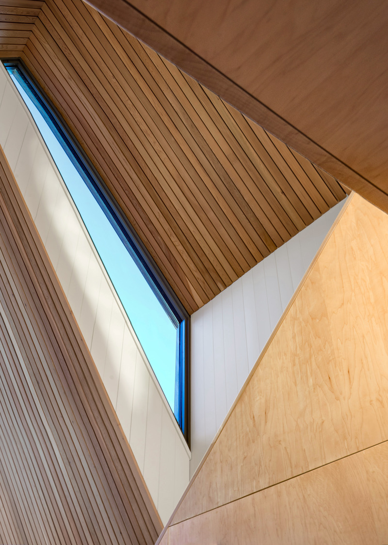 Dossier de presse | 1513-20 - Communiqué de presse | Bunkie on the Hill - Dubbeldam Architecture + Design - Architecture résidentielle - Bunkie on the Hill - Window &amp; Ceiling Detail - Crédit photo :   Andrew Snow