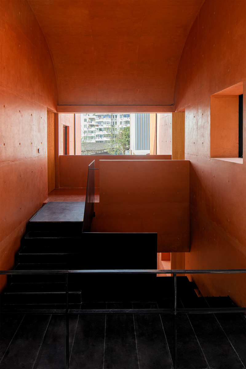 Press kit | 5090-02 - Press release | Red Box - Mix Architecture - Commercial Architecture - Stairs Space - Photo credit: Xiaobin LV