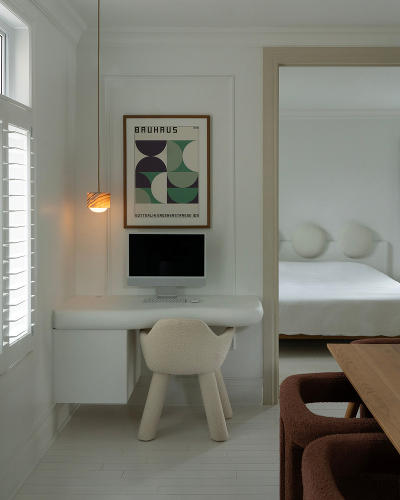 Press kit | 1942-02 - Press release | Luminaire Authentik Launches the Onyx Bar - Luminaire Authentik - Lighting Design - ONYX TUB 0604-LA00 - Photo credit: Luminaire Authentik<br>Designer: @ross_dom - @studiorossdugas