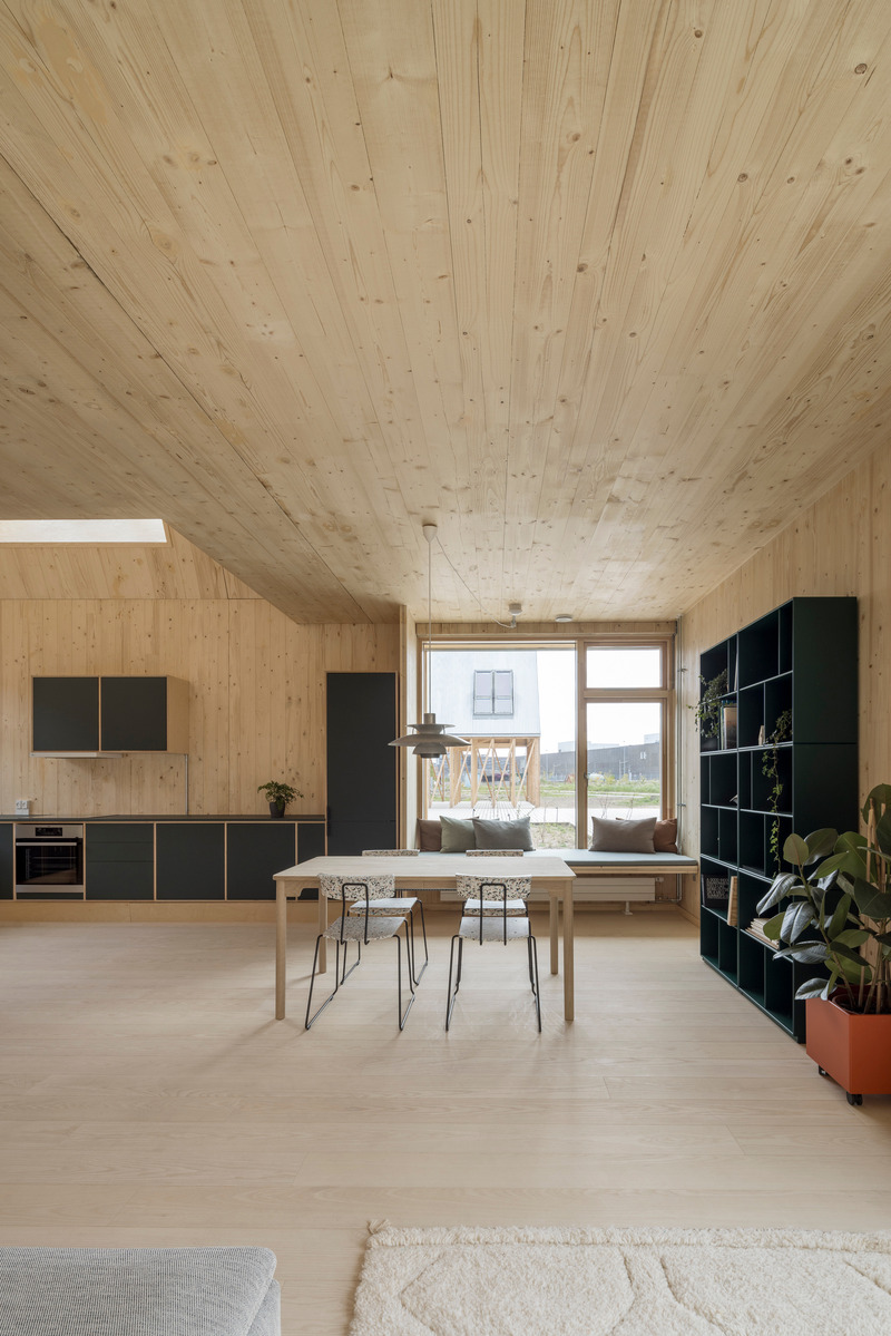 Dossier de presse | 7569-01 - Communiqué de presse | Living Places Copenhagen wins Sustainable Private House and Architecture+Innovation Awards at the Global Architizer A+Awards 2024 - The VELUX Group - Architecture résidentielle - Living Places Copenhagen  - Crédit photo : Adam Mork