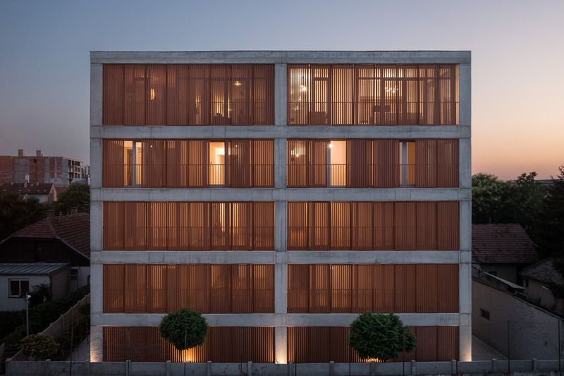 Dossier de presse | 7567-01 - Communiqué de presse | Skew House - Danilo Dangubic Architects - Architecture résidentielle - Facade of the building - Crédit photo : Miloš Martinović