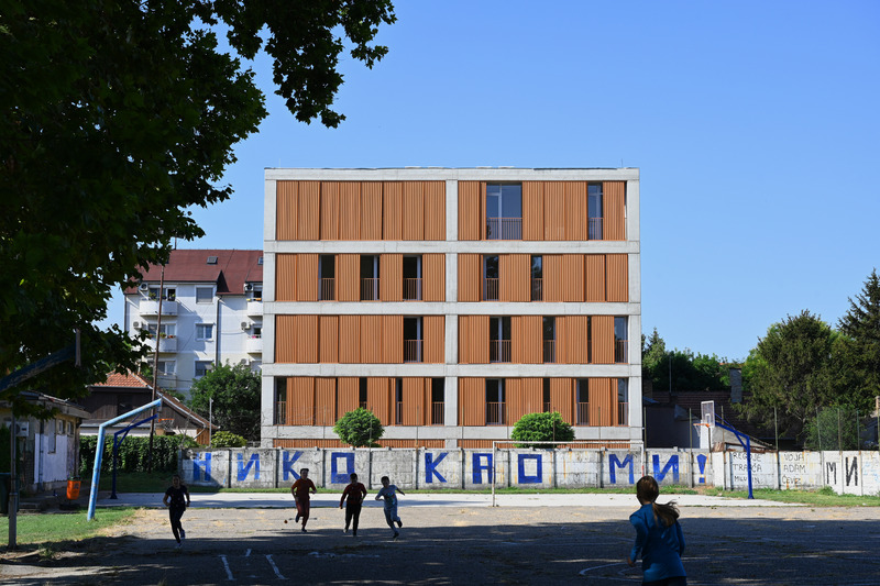 Dossier de presse | 7567-01 - Communiqué de presse | Skew House - Danilo Dangubic Architects - Architecture résidentielle - Back facade view - Crédit photo : Ilya Ivanov