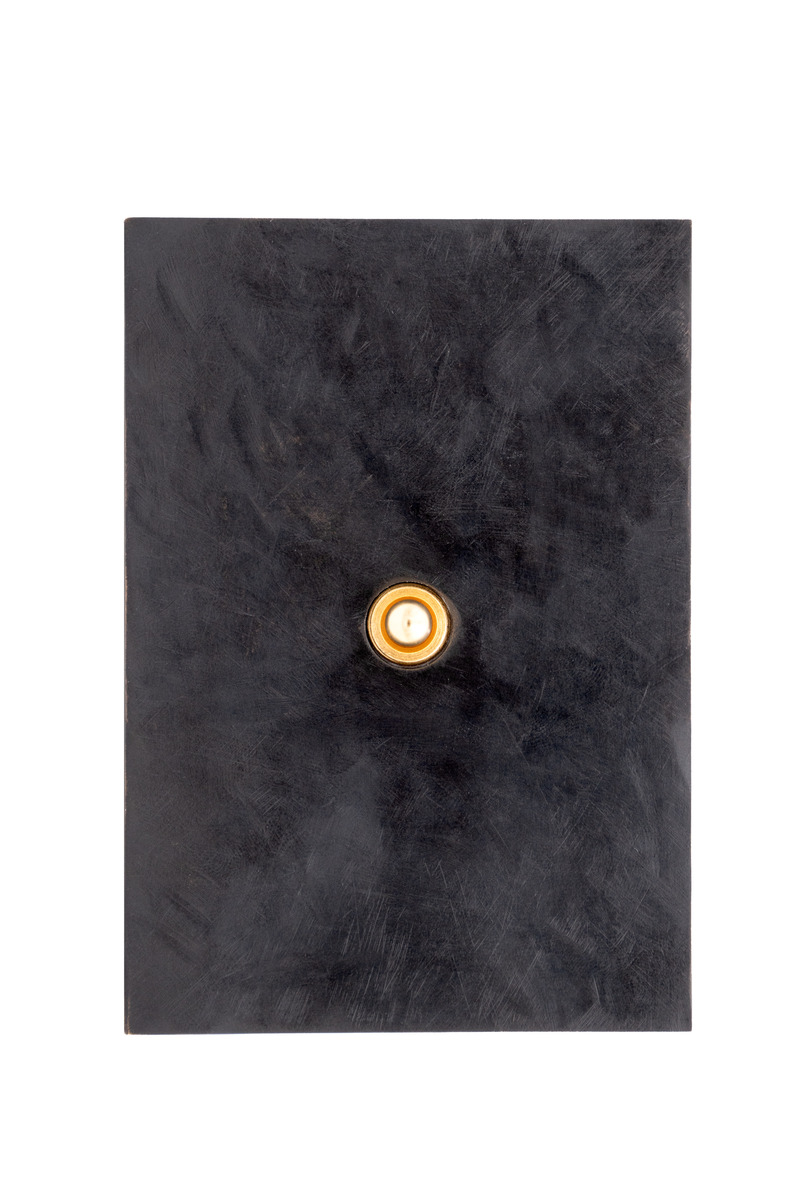 Press kit | 2630-15 - Press release | Meljac and Studio Pluriel Join Forces to Create the Studio Collection - Meljac - Product - Noir Martelé - Photo credit: Meljac