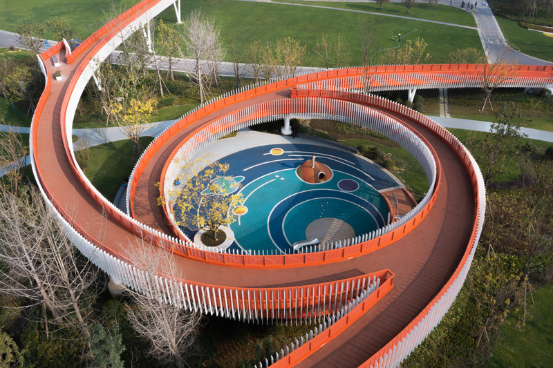 Dossier de presse | 7554-01 - Communiqué de presse | Dong‘an Lake Sports Park Bridge for the Chengdu FISU World University Games - Atelier-Sizhou (四周建筑) - Architecture de paysage - Crédit photo : Arch-Exist