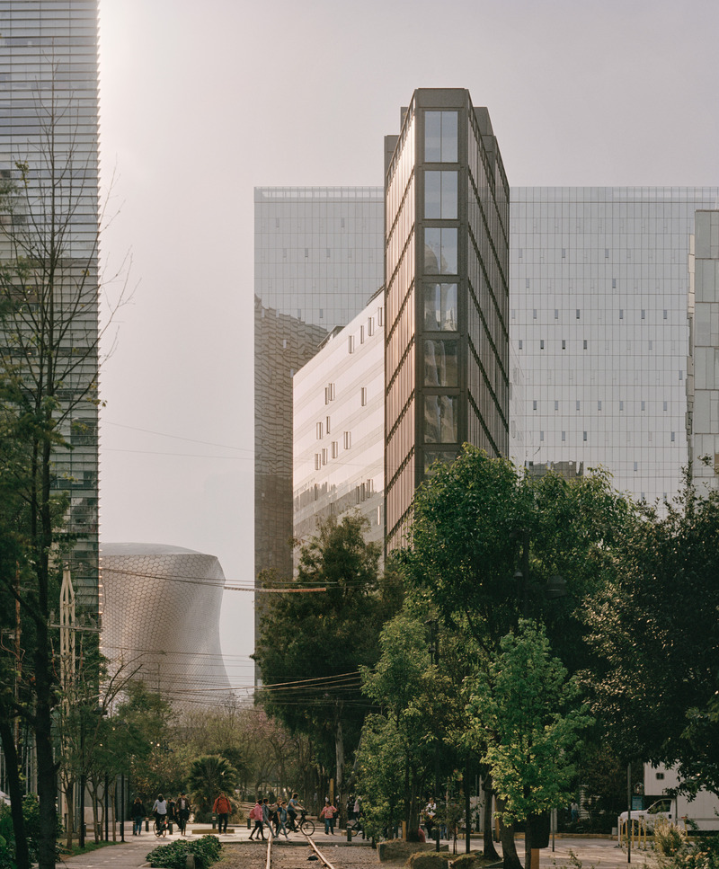 Dossier de presse | 809-42 - Communiqué de presse | Meet the 2024 AZ Awards Winners, People's Choice and Awards of Merit - AZURE Media - Concours -  <p>Winner – Architecture, Buildings over 1,000 SqM</p><p style=""><br></p><p style="">Ferrocarril De Cuernavaca 780, Mexico City, Mexico</p><p style=""><br></p><p style="">By HEMAA, Mexico City, Mexico</p>  - Crédit photo : Rory Gardiner