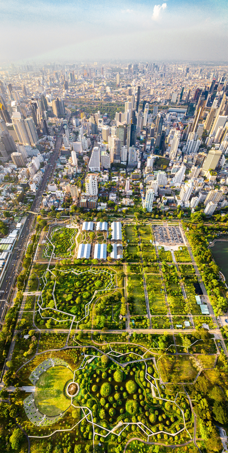Dossier de presse | 2696-04 - Communiqué de presse | Benjakitti Forest Park: Transforming a Brown Field into Urban Nature - Turenscape - Architecture de paysage - Crédit photo : Turenscape&amp;Arsomsilp