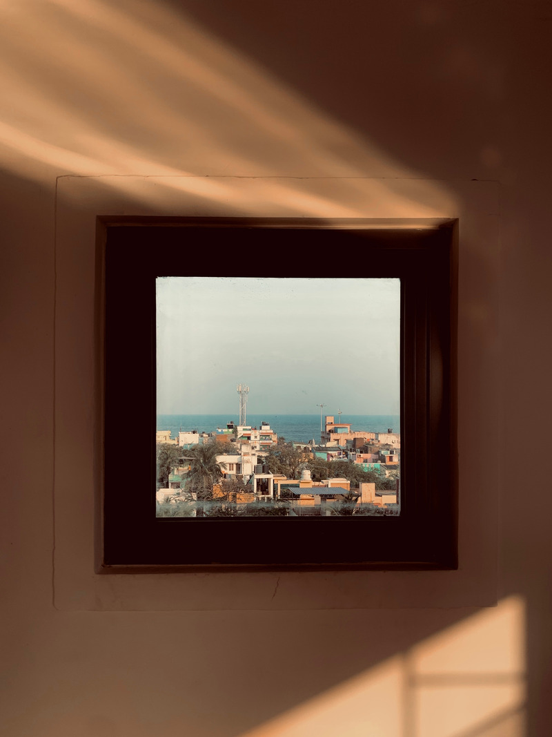 Dossier de presse | 5962-01 - Communiqué de presse | Learning Centre at Quest - KSM Architecture - Architecture institutionnelle - View of the sea from the building - Crédit photo : Sreenag BRS